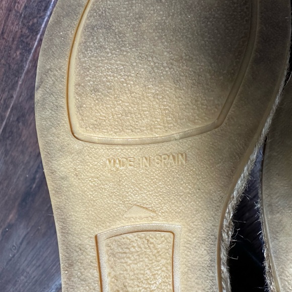 Viscata Barcelona Closed Toe Wedges - Picture 8 of 8